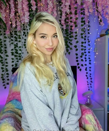 innocent barbie naked star pic