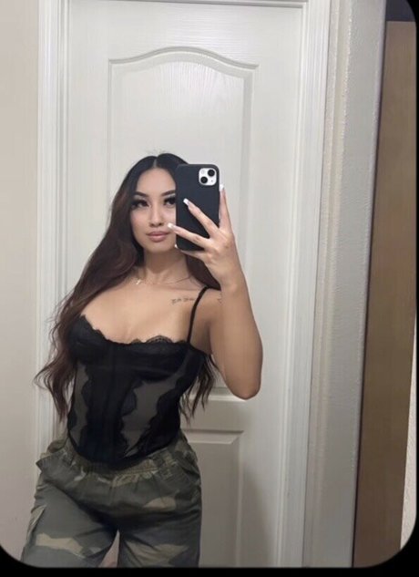 Mlvareezy naked star photo