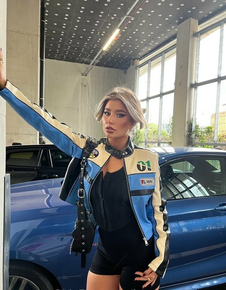 jessicarabbitrose naked actress archive