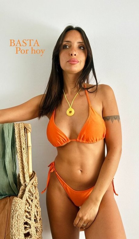 Carola Almiron nude actress images