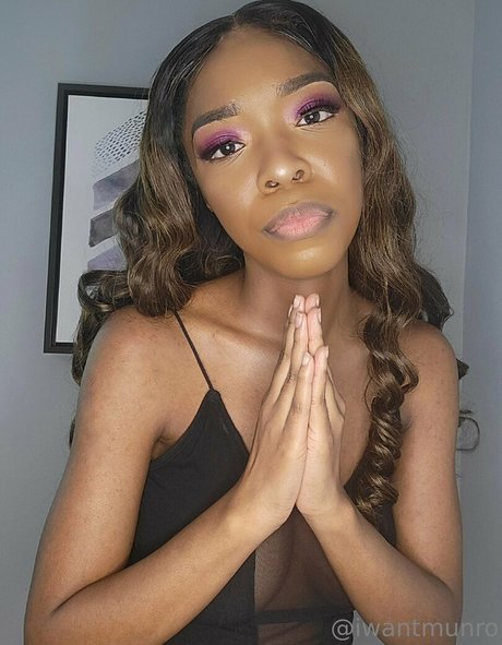 munromoans hd actress pictures