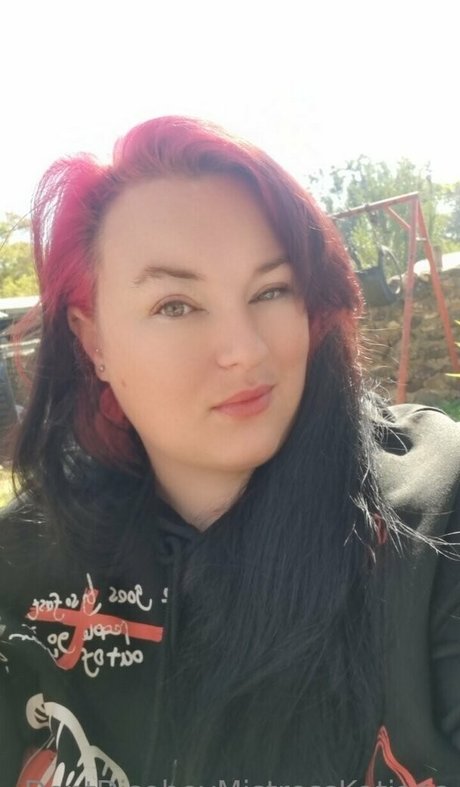 mistresskatiana pornstar hot photo