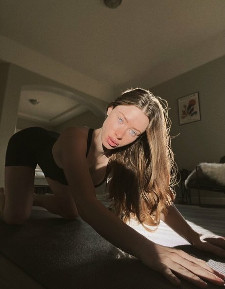 yulia bb free actress photos