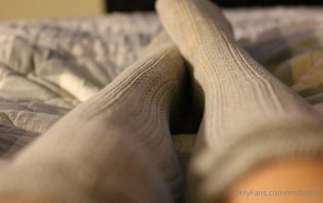 msfeetsie model adult pic