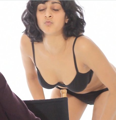 Sunita Mani pretty model pic