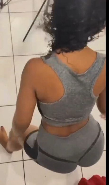 Jacqueline Sousa free star pic