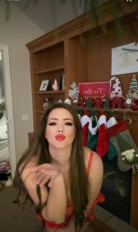 thebritter erotic actress photo