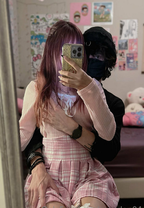 strwberrydoll beautiful actress archive