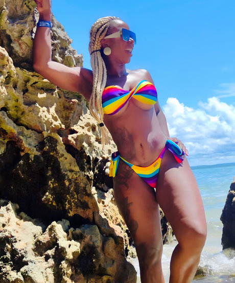 Adelia Soares pornographic star archive