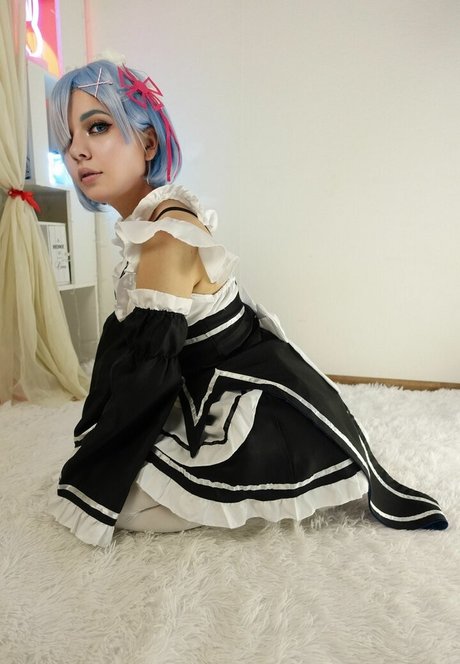 Webkitty model nude gallery