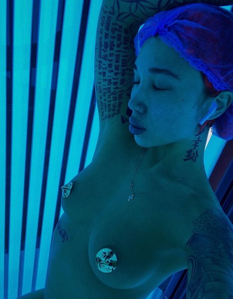 polina molly pretty actress galleries