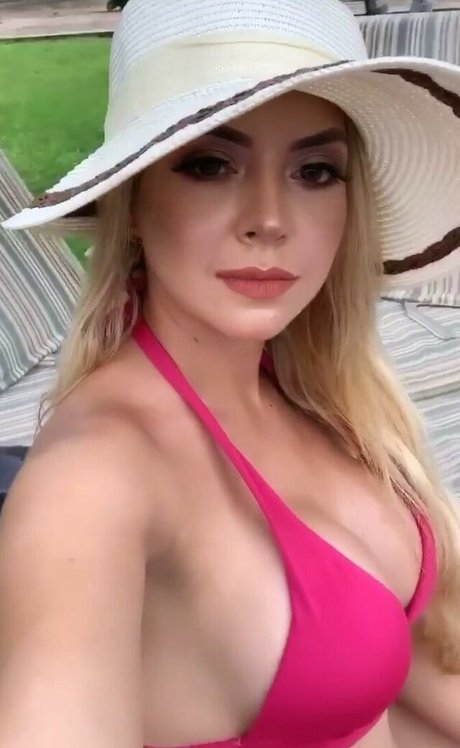 La Mosquera model perfect photos