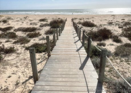 oliveglass model exclusive pic