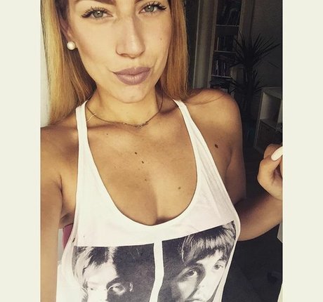 AnotherFaker sex pornstar galleries