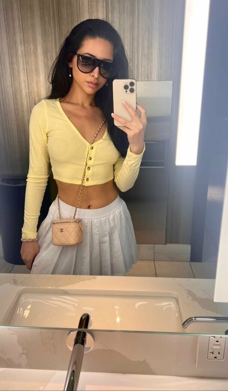 Serena Milan hd pornstar image