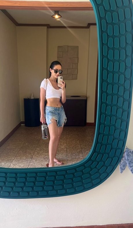 Serena Milan best model image