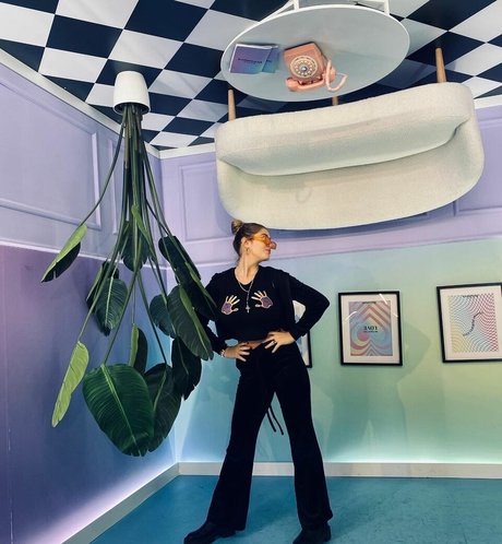 Shabel sexy pornstar image