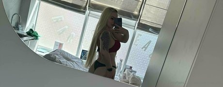 misss sandra vip model xxx archive