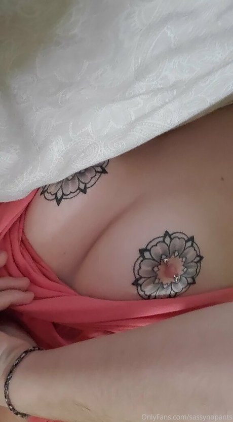 sassynopants pornstar high quality images