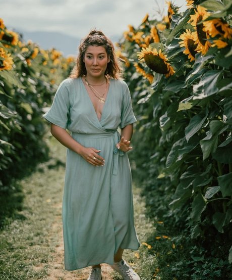 Maxine Lucille xxx pornstar img