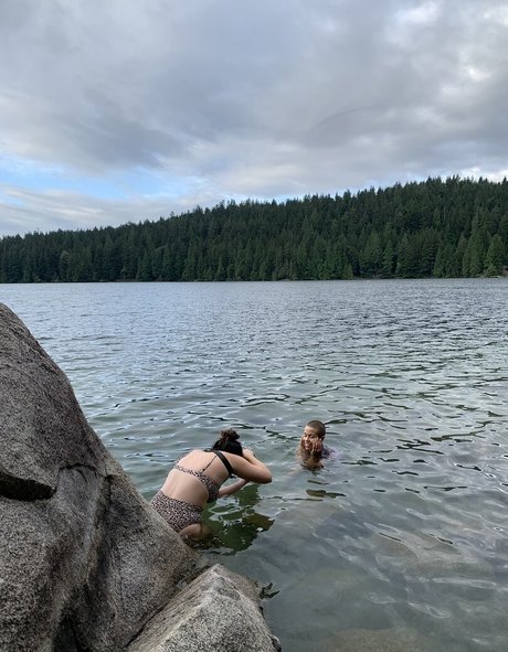 Maxine Lucille sexy pornstar gallery