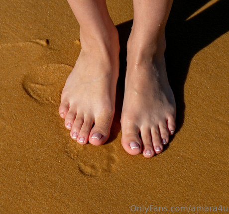 amara4u model exclusive image