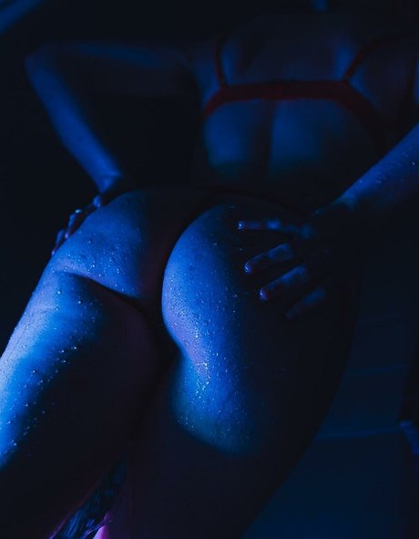 Roxaneperez beautiful actress photo