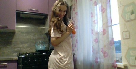 Jeki Carrey star naked gallery