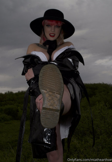 miathearthoe Profile pic