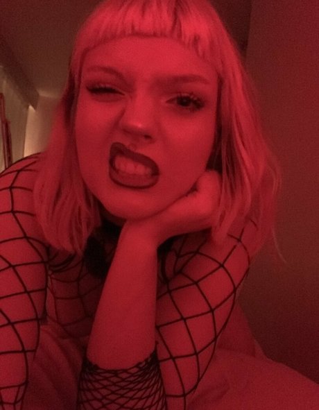 miathearthoe sex star img