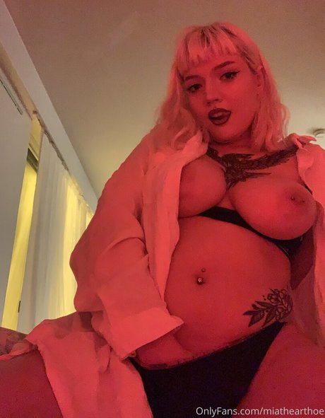 miathearthoe xxx model images