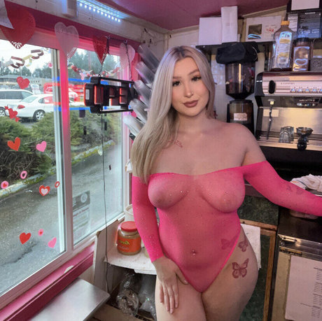 Stacked Blonde pornstar pretty image