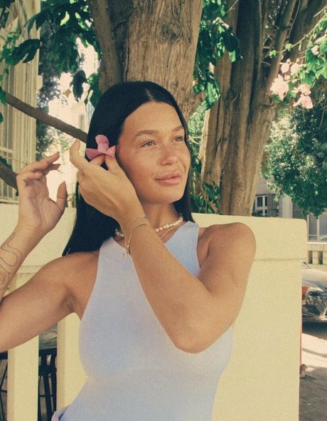 theotherideaofher naked pornstar images