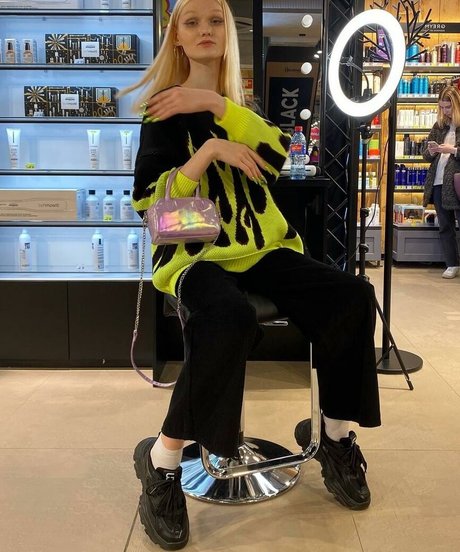 Krstn tm Diaqua pretty model pictures