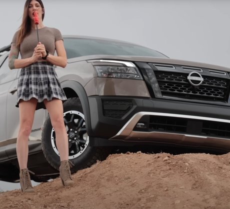 Sarah n Tuned_ art star picture