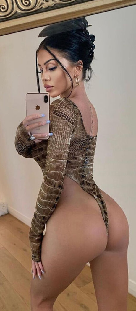 Lauraamy erotic star galleries