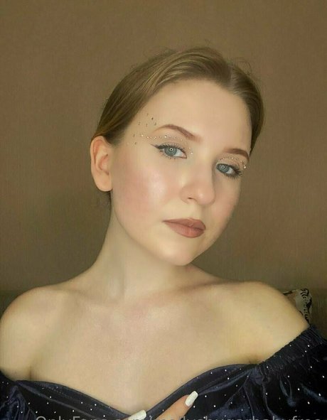 mollyshugarbabyfree model nude img