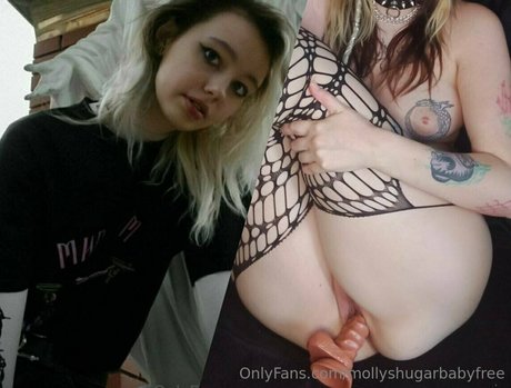 mollyshugarbabyfree star erotic pictures