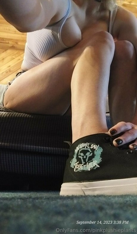 pinkplushieplants pornstar erotic pictures