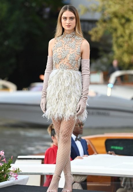 Raffey Cassidy art model gallery