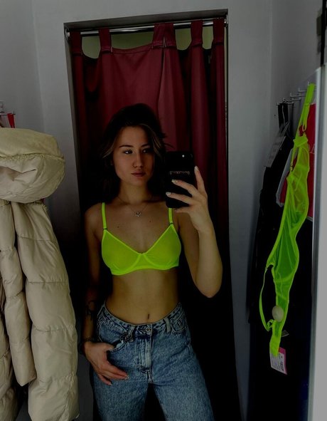 milyshka77 exclusive model images