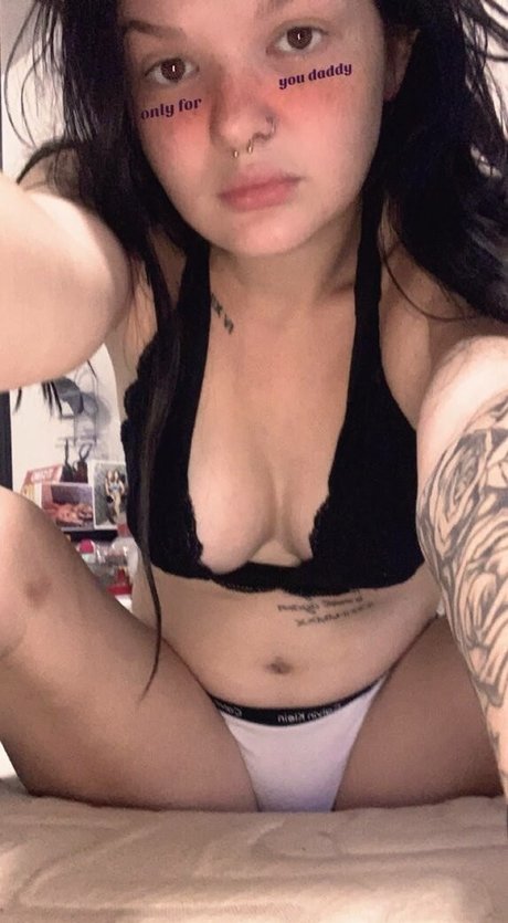 bambi019 star naked photo