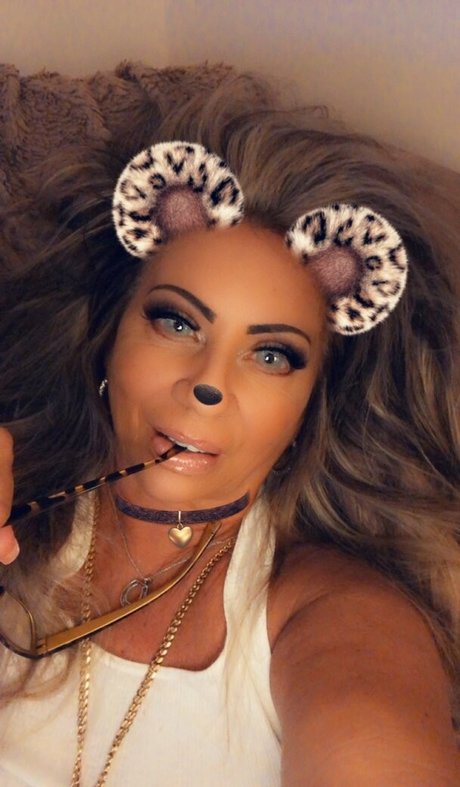 hottotrottotsfree model xxx gallery