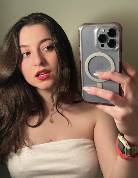 Girth Brooks star adult image