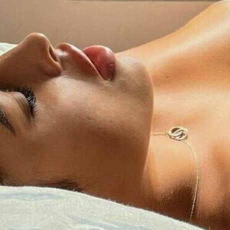 Vivendoatres perfect pornstar image