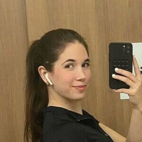 Baileydawnra_ star top picture