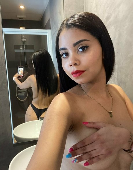 stefaniaqos pornstar hd image