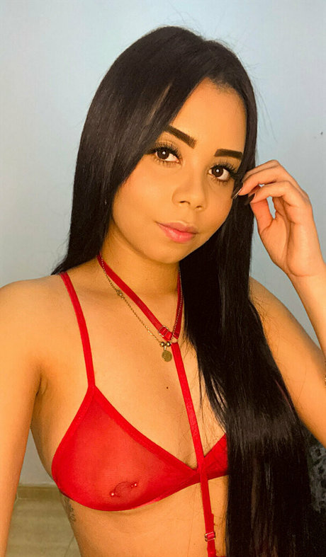 stefaniaqos hd star pic