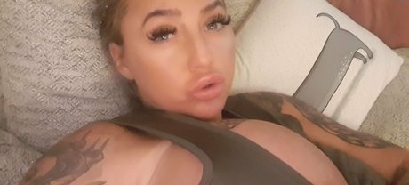 bigbustyblondeuk perfect pornstar img