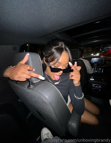 unboxingbrandy erotic model img